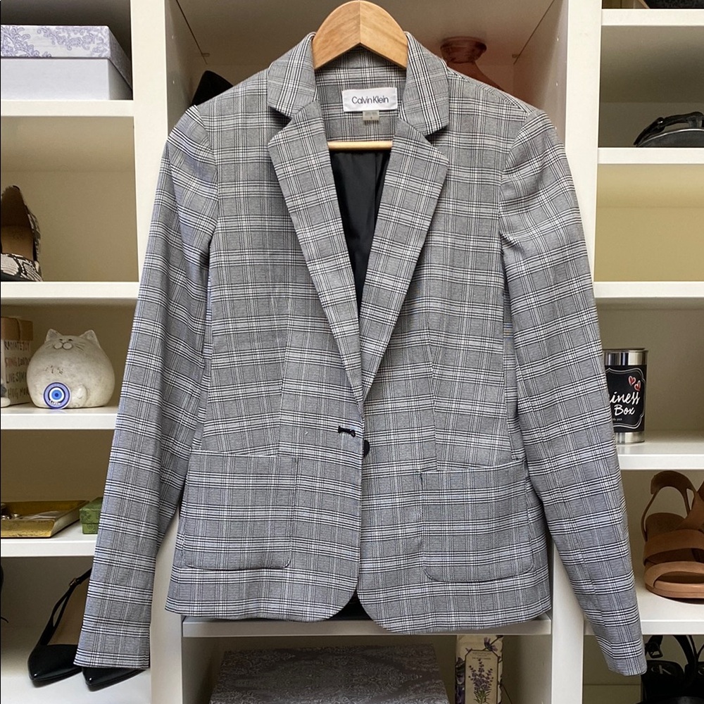 Calvin Klein Black & Gray Plaid Blazer. Amazing. Like NEW! Size 6 - Picture 1 of 11